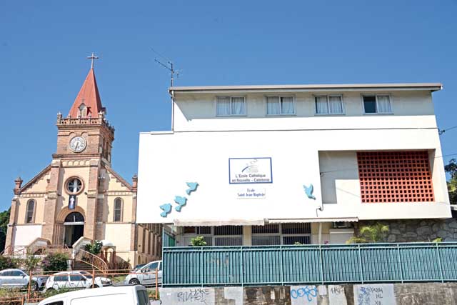 Le même jour, et dans le même quartier, un autre établissement catholique commençait son œuvre éducative. Un anniversaire que l’école Saint-Jean-Baptiste a célébré il y a un mois.