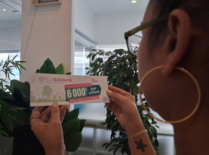 Sud solidarité : comment fonctionne cette nouvelle aide de 6 000 francs par enfant scolarisé ?