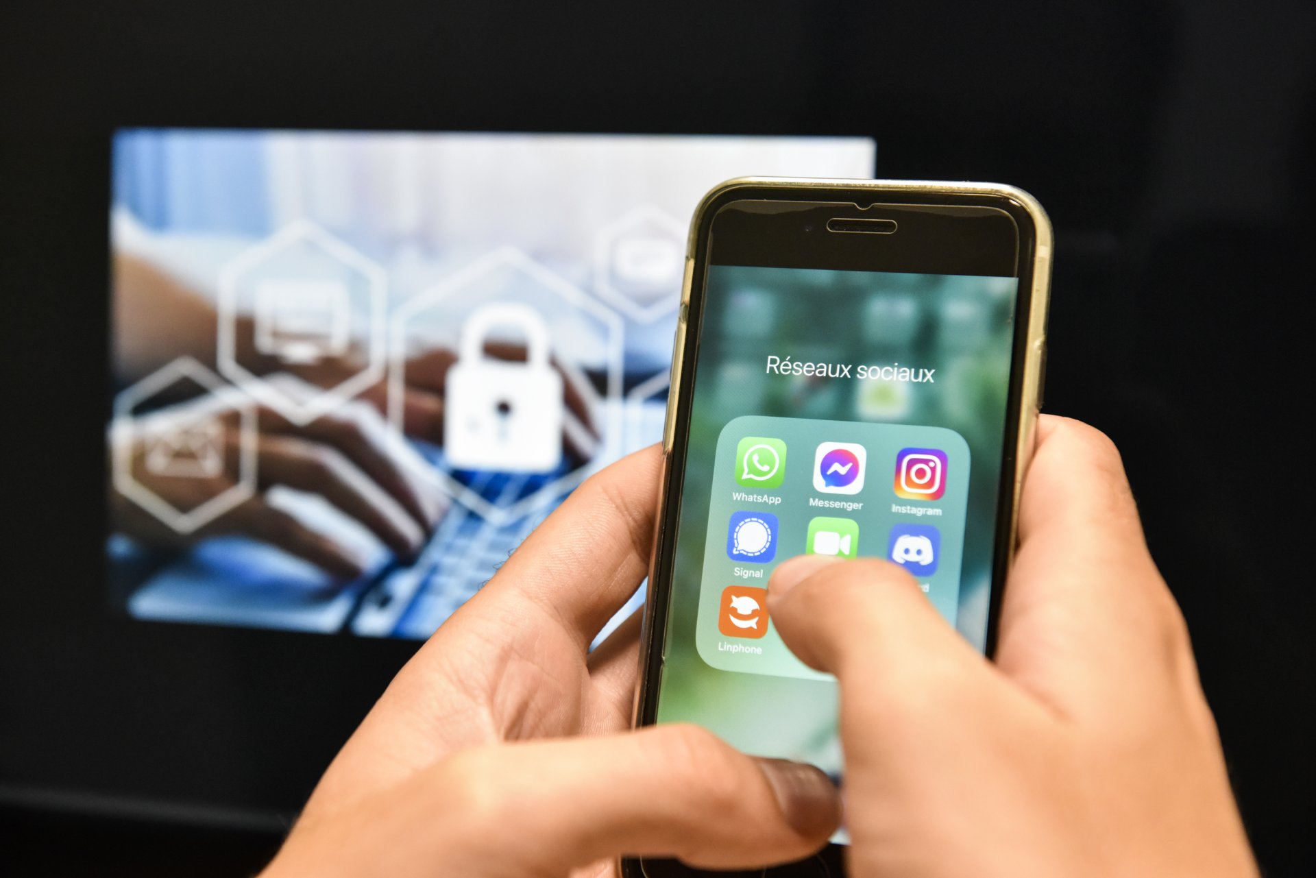 Réseaux sociaux : pas de changement