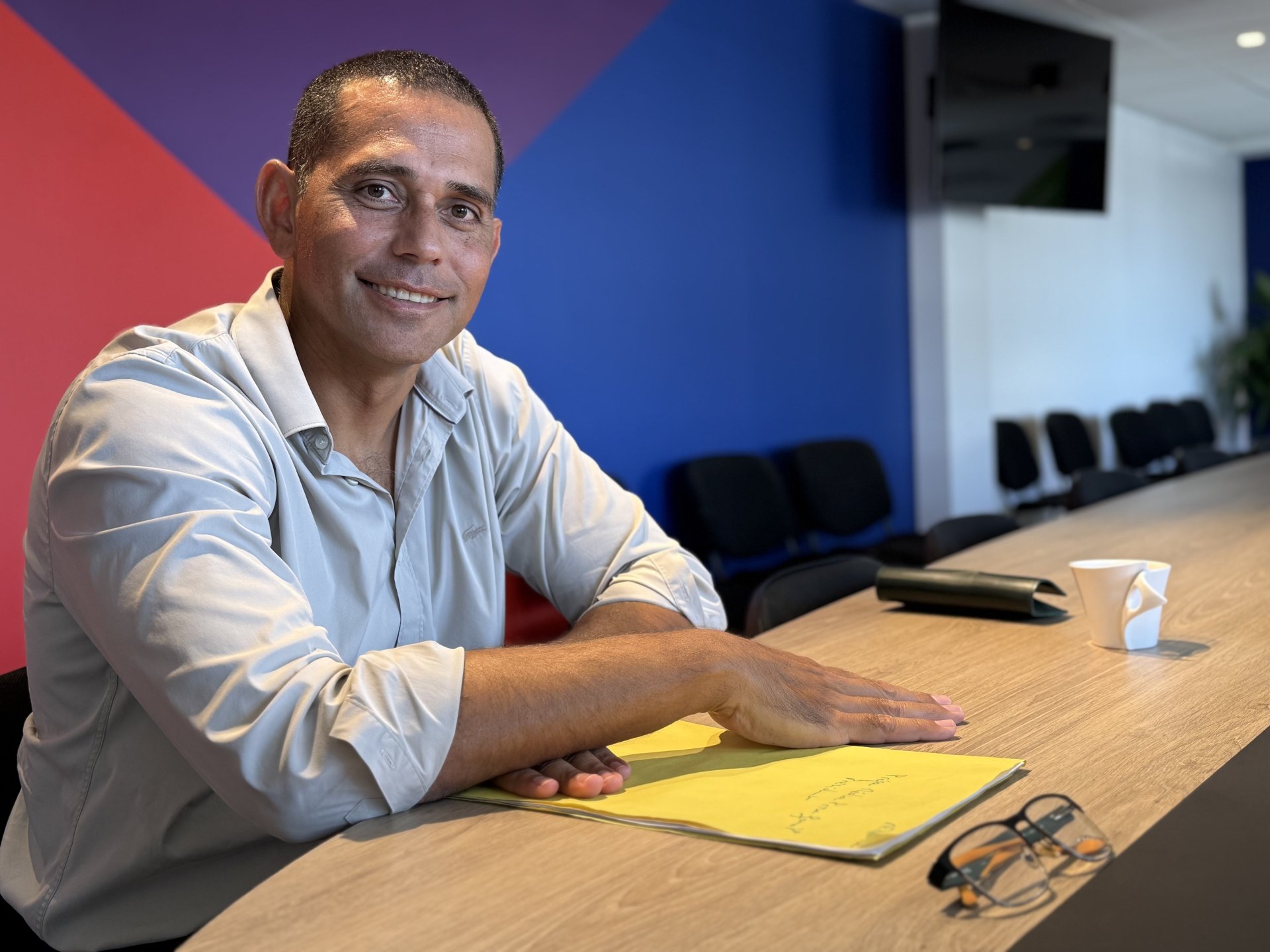 Présence du FLNKS au forum économique du Vanuatu : le Medef déplore