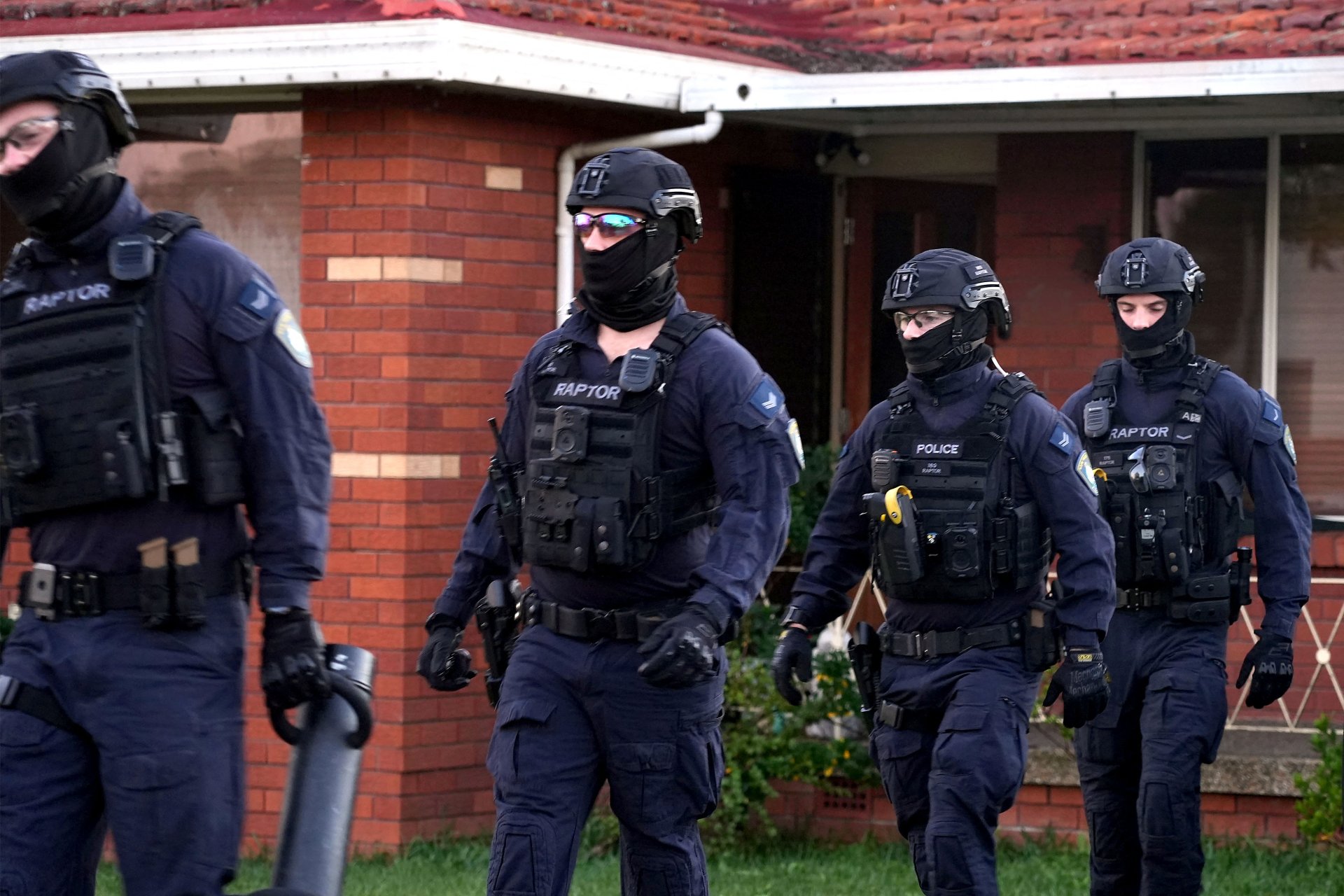 Australie : un homme inculpé pour avoir volé une victime de l’attentat de Bondi beach