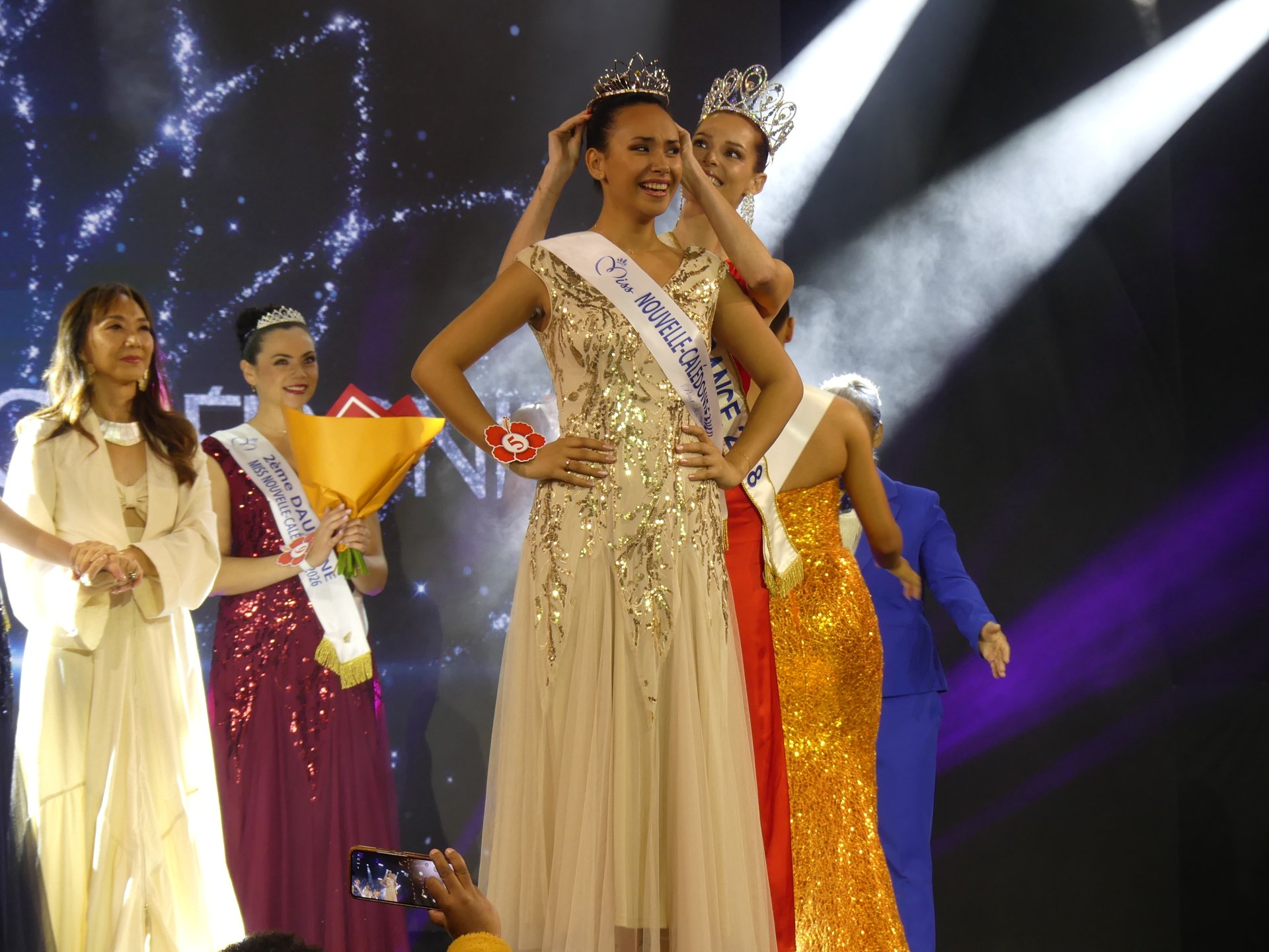 Lana Prost Couronn e Miss Nouvelle Cal donie 2026 Les Nouvelles 