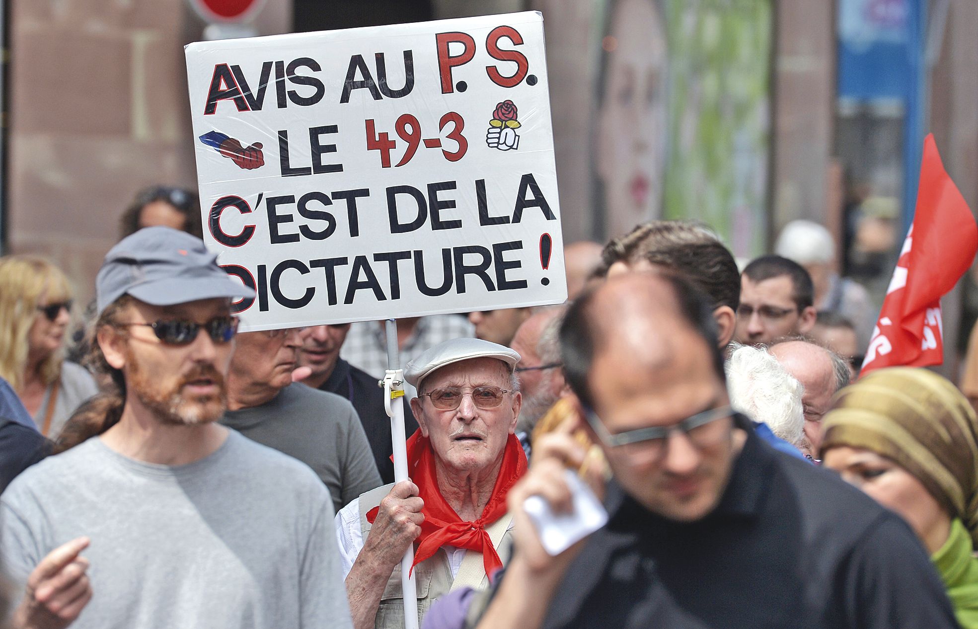 Strasbourg, mardi 5 juillet. Des manifestants opposés à  la loi Travail ont défilé pour la 12e journée de mobilisation.