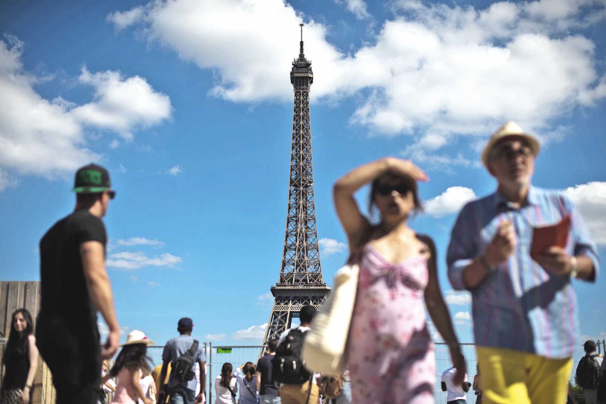 Le tourisme représente 7 % du PIB de la France et  2 millions d’emplois directs et indirects.