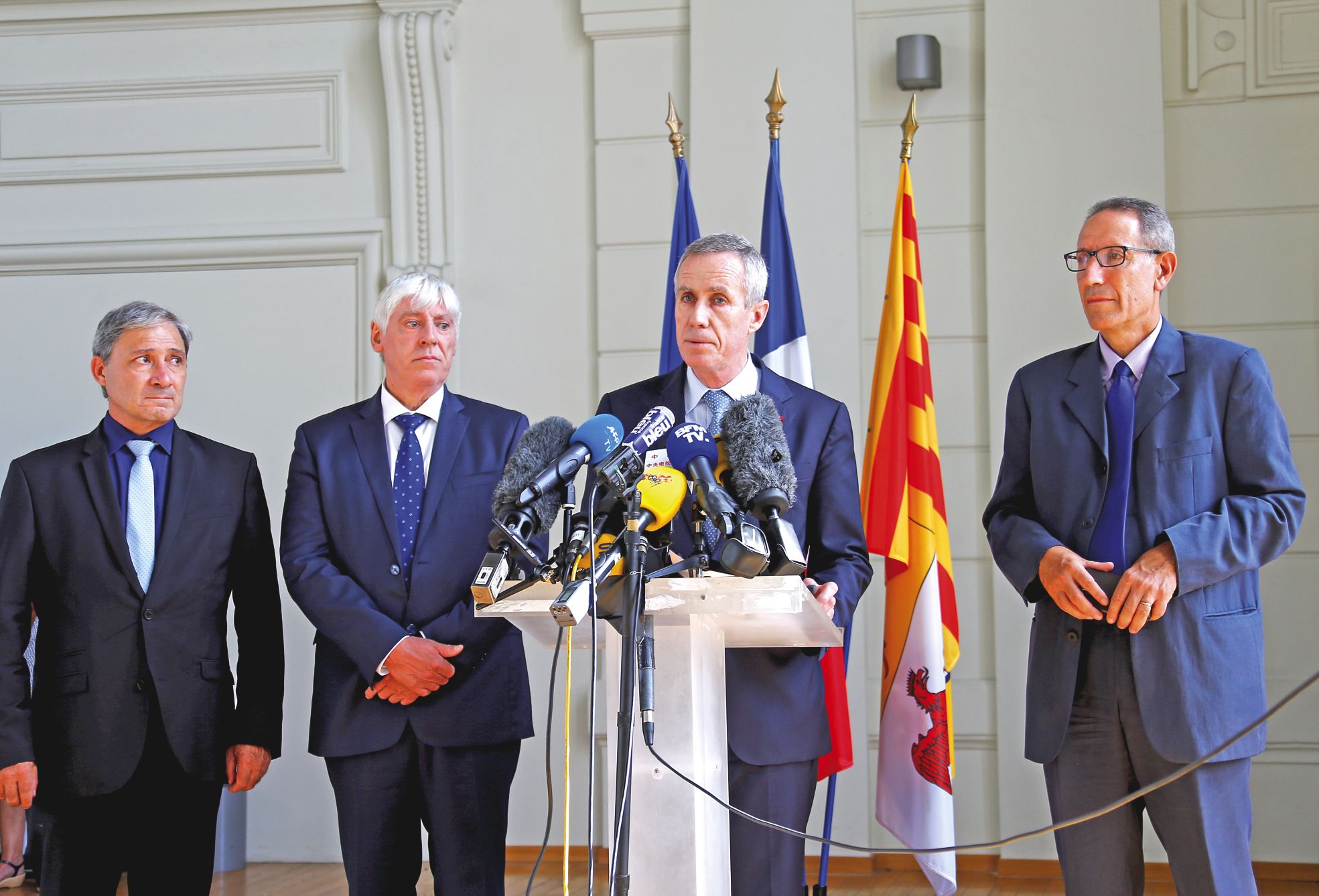 Le procureur de Paris depuis 2011, François Molins, a tenu une conférence de presse au Palais de justice de Nice, vendredi. Le parquet de Paris, qui a compétence nationale pour les affaires antiterroristes, a été saisi de l’enquête.