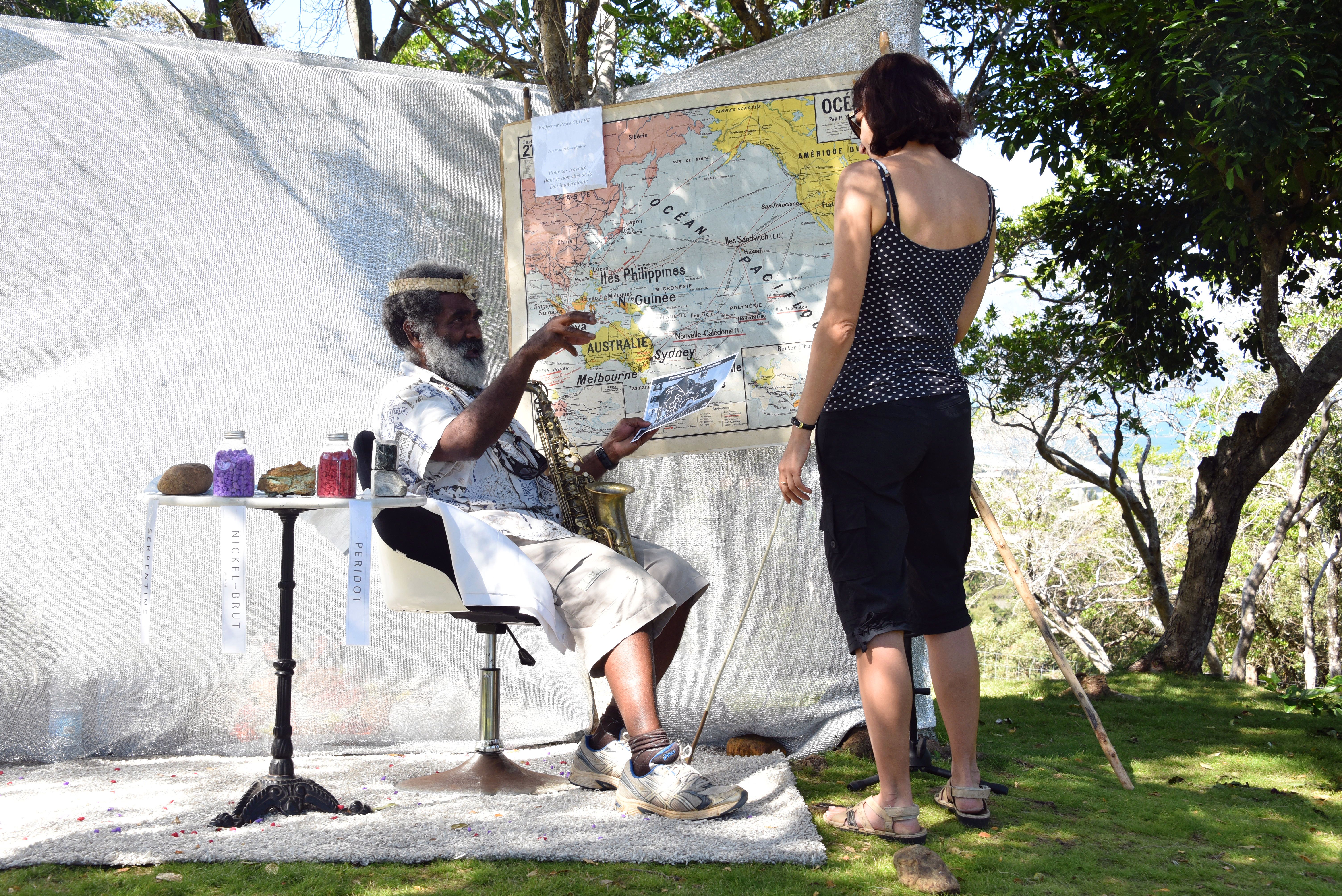 L’assistant du professeur Pedro Glyphe a initié petits et grands à la géologie, en leur expliquant l’origine des pierres.
