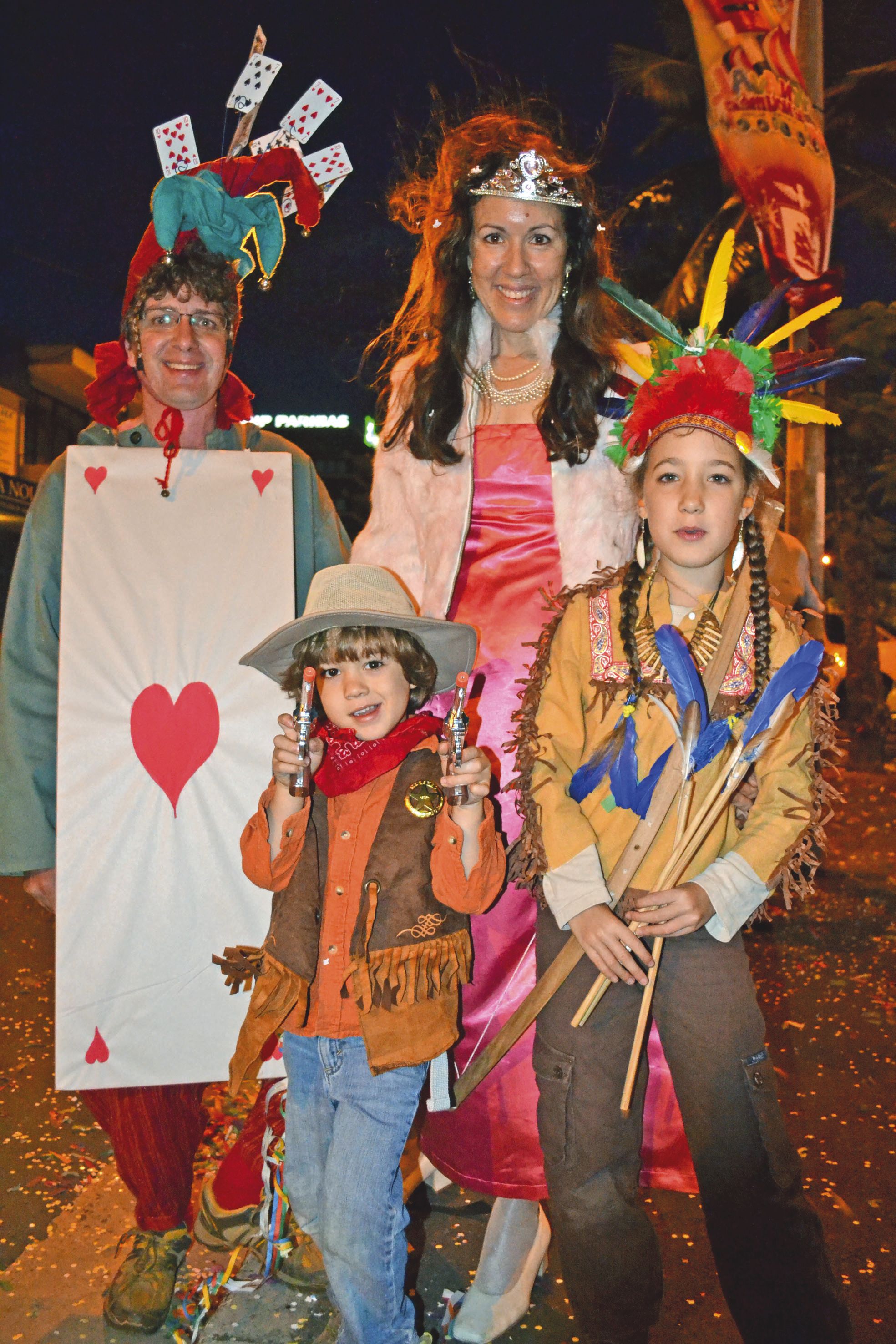 Vincent, Stéphanie, Titouan et Coralie ont remporté le prix de la famille la mieux déguisée.