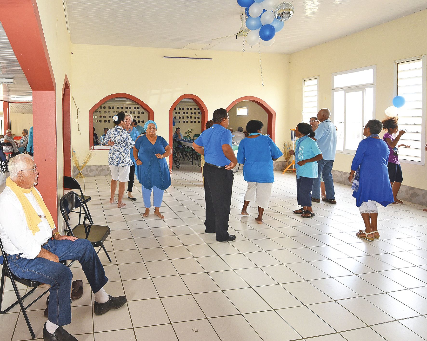 Danses tahitiennes, mélanésiennes et modernes, chorale Chanterelle, animation  de papy Brenot et des autres adhérents, etc. Le programme concocté par Alima Jean, la présidente de l’Age d’or, à l’occasion de cette Journée bleue, a ravi l’ensemble  des part