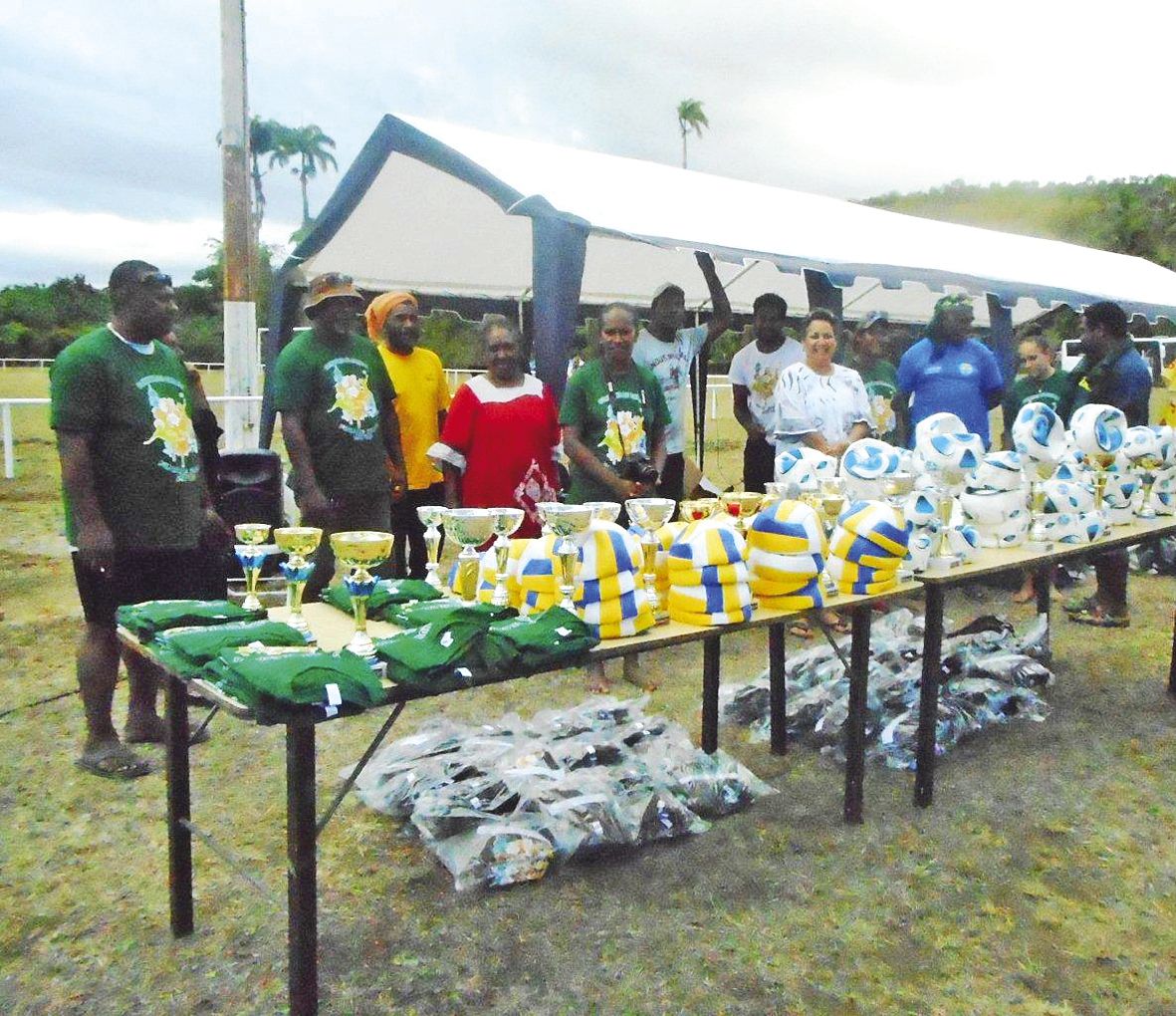 Georgina Até, conseillère municipale à Canala, a déclaré vainqueurs tous les participants  à cette journée. Les quatre premières équipes de chaque catégorie (7-9 ans, 10-12 ans,  13-15 ans et 16-18 ans), dans chacune des disciplines, ont été récompensées 