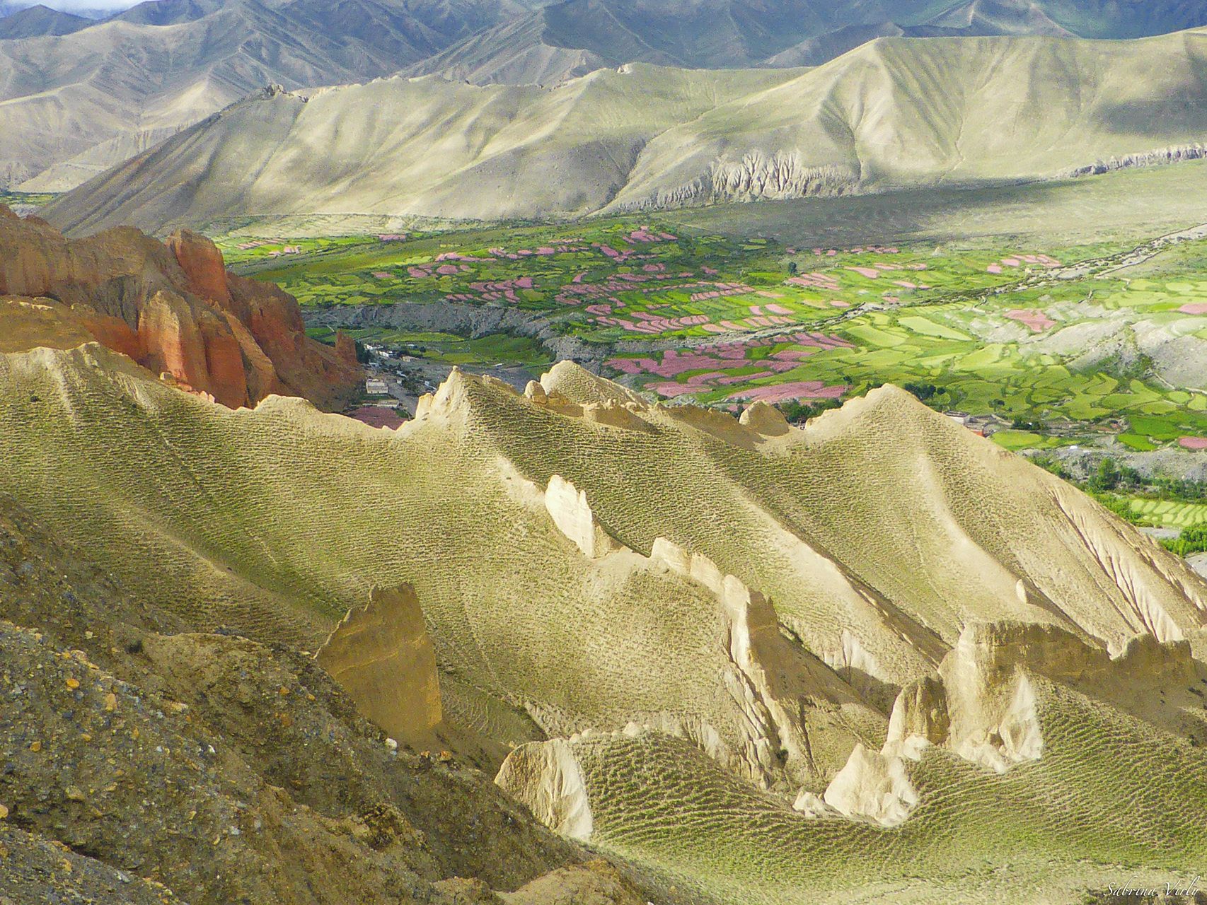 Le Mustang offre des paysages presque surréalistes.