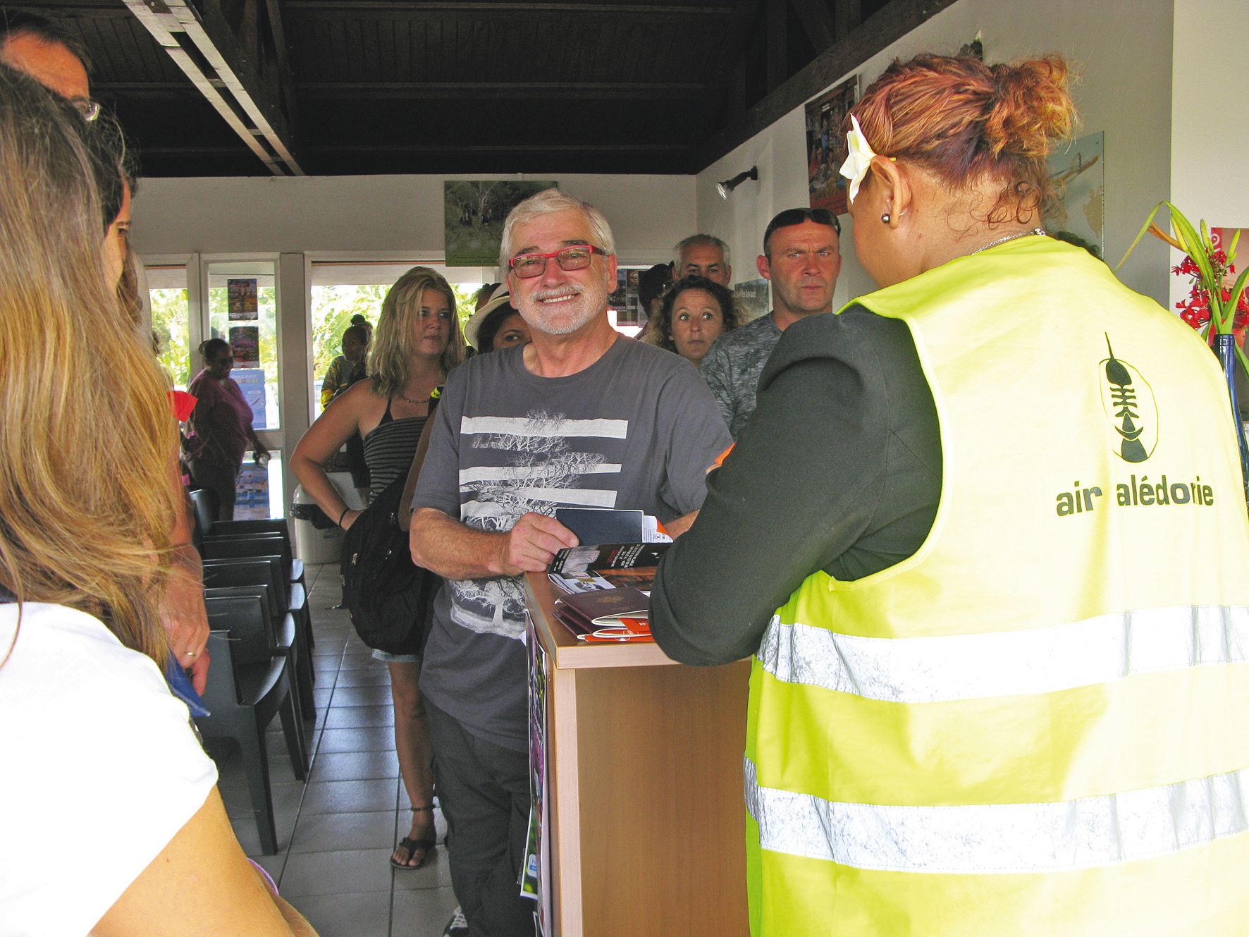 Le sourire s’affiche sur le visage de Paul-Emile, salarié  expatrié, qui va découvrir la destination des Loyauté. 
