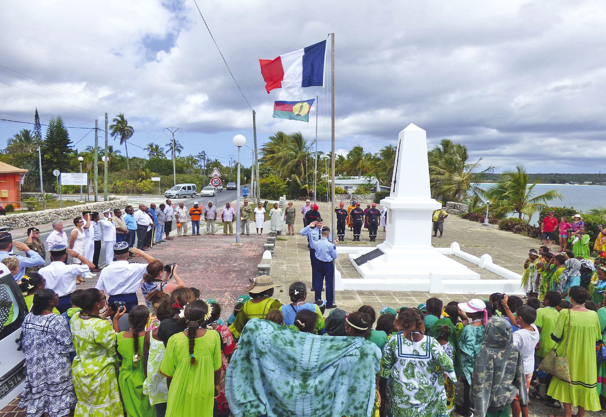 La cérémonie de commémoration au monument aux morts a regroupé beaucoup de monde.