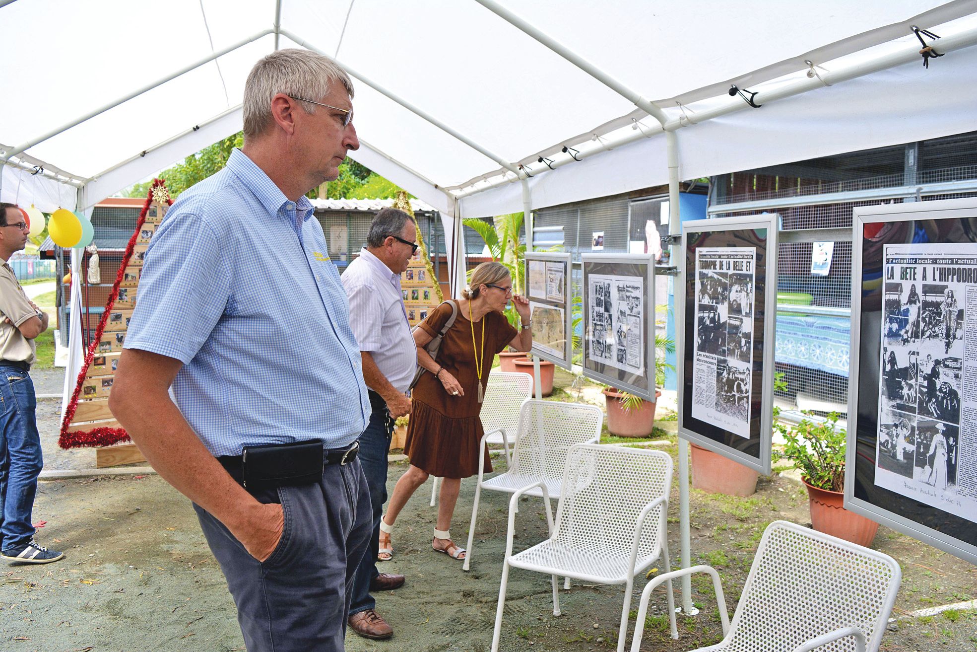 D’anciennes coupures de presse, notamment du quotidien La France australe, composent l’exposition rétrospective.
