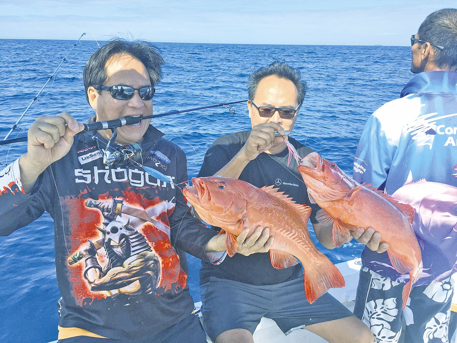 Jean-Paul et Thierry posent fièrement avec leur loche !