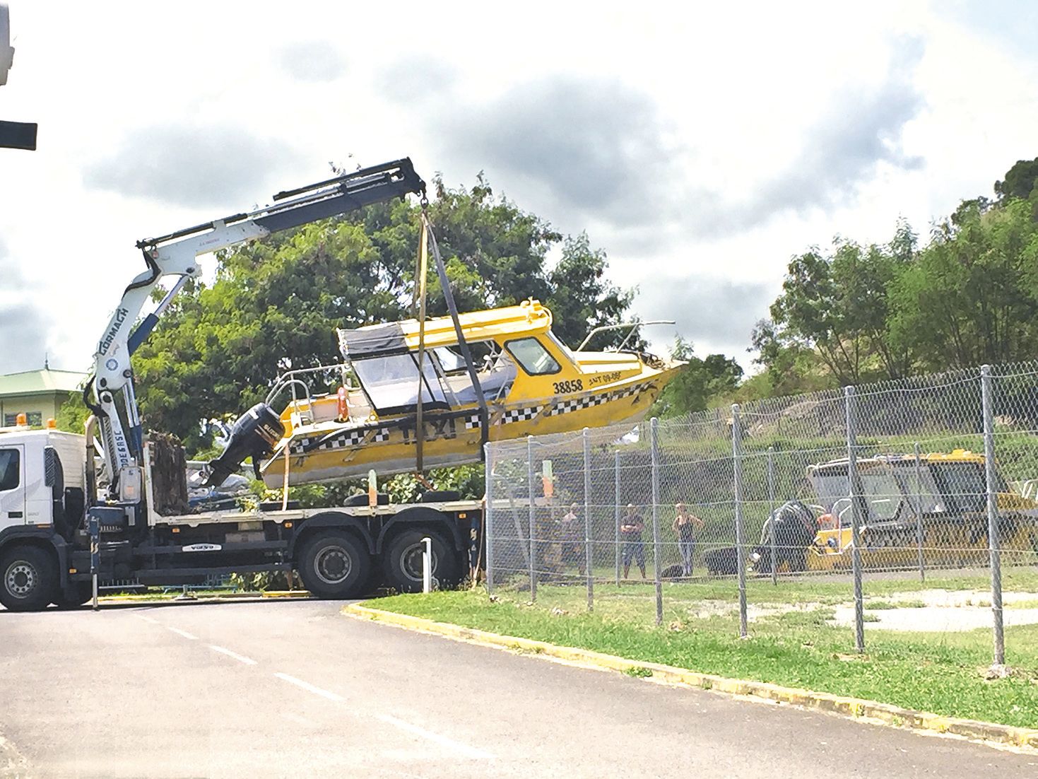 4 > La fourrière de Ducos a accueilli les deux taxi-boat endommagés. Le premier est arrivé samedi après-midi, le second le lendemain­­­­.