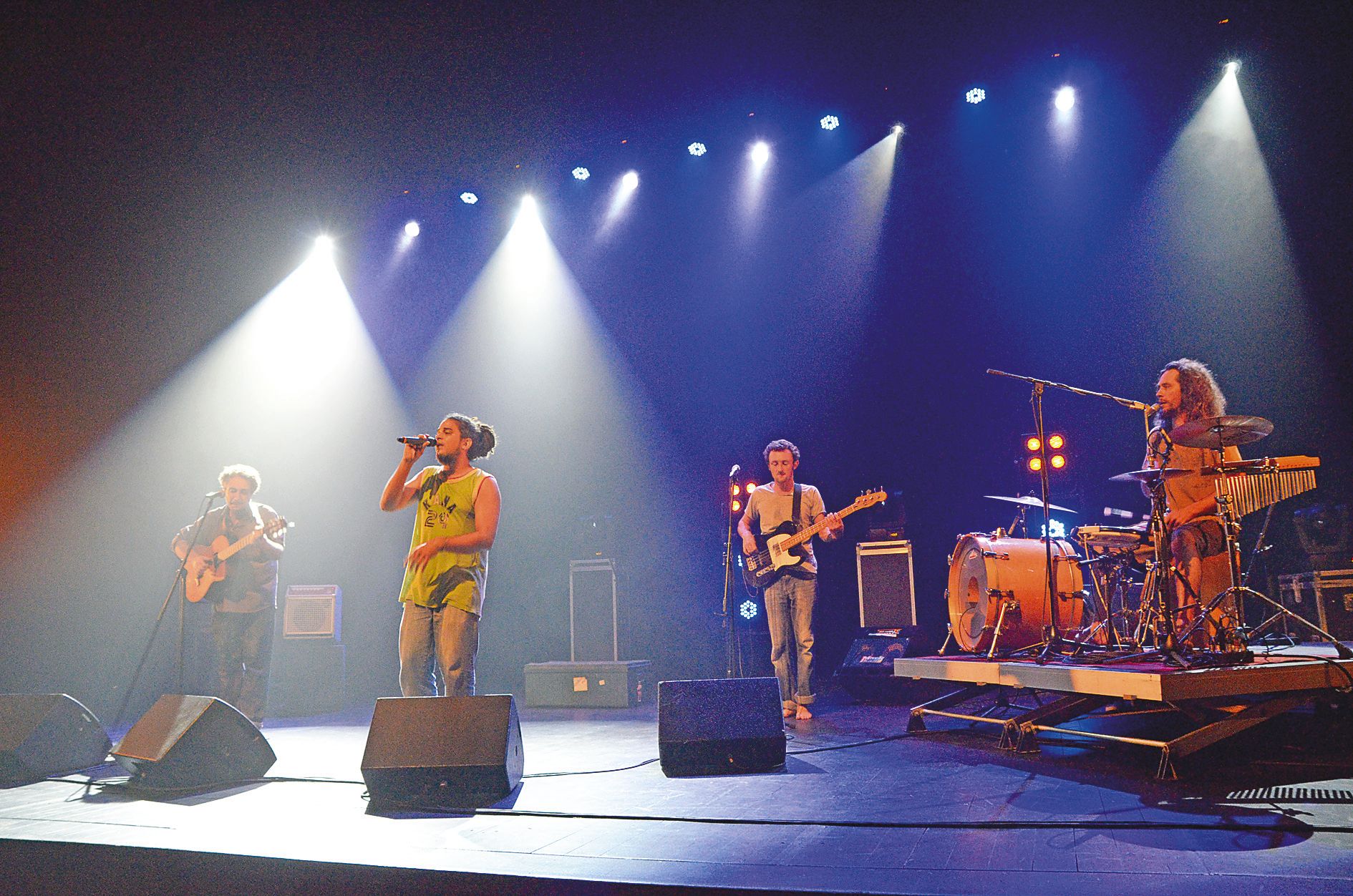 « Surtout pas rouge, jaune, vert », l’éclairage du set des 100 Fous sera sobre et sans clichés.