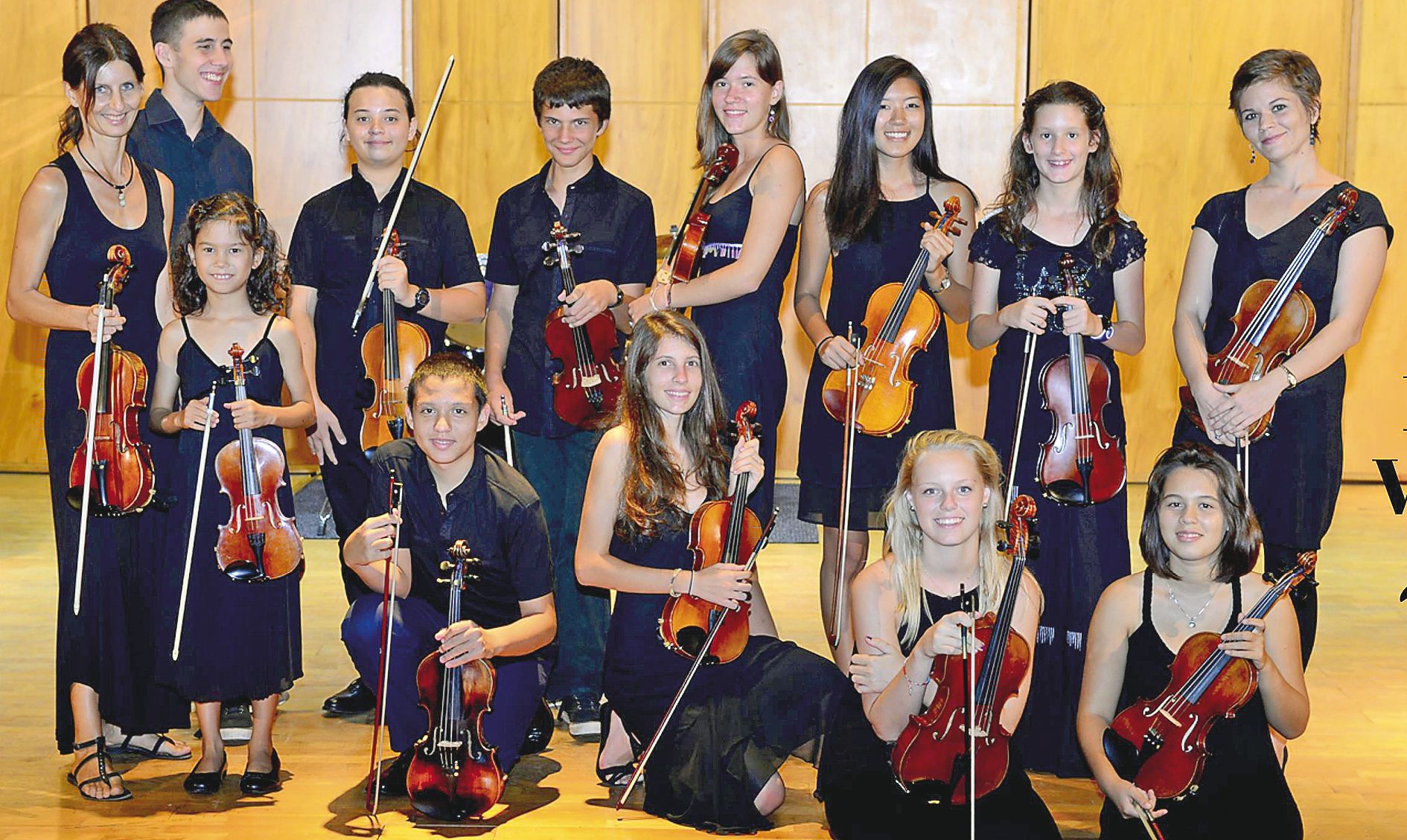 Les Petits violons du Conservatoire sont cette fois accompagnés  par Natacha Volk.