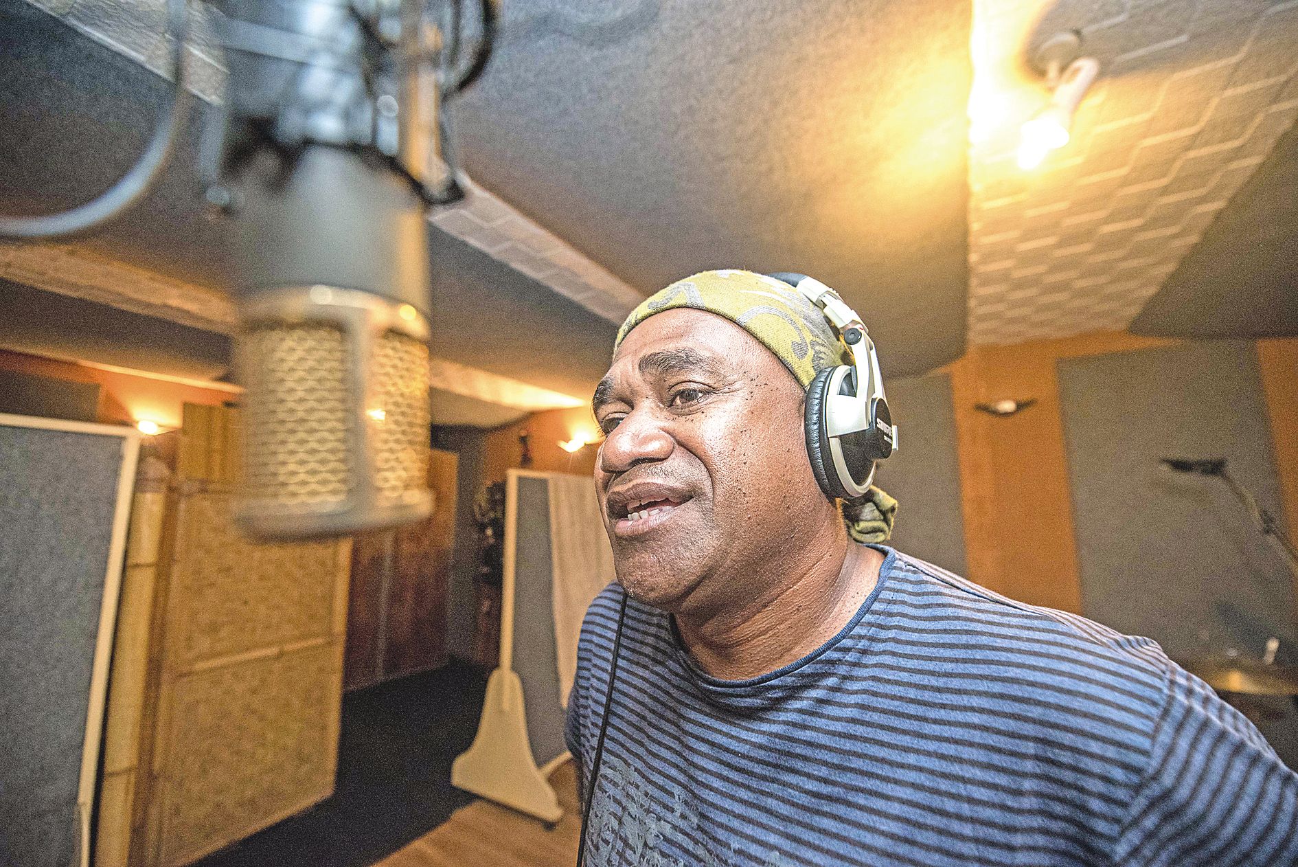 La voix est l’étape finale de l’enregistrement d’un album.  Un instrument à part entière qui nécessite de l’entretien.