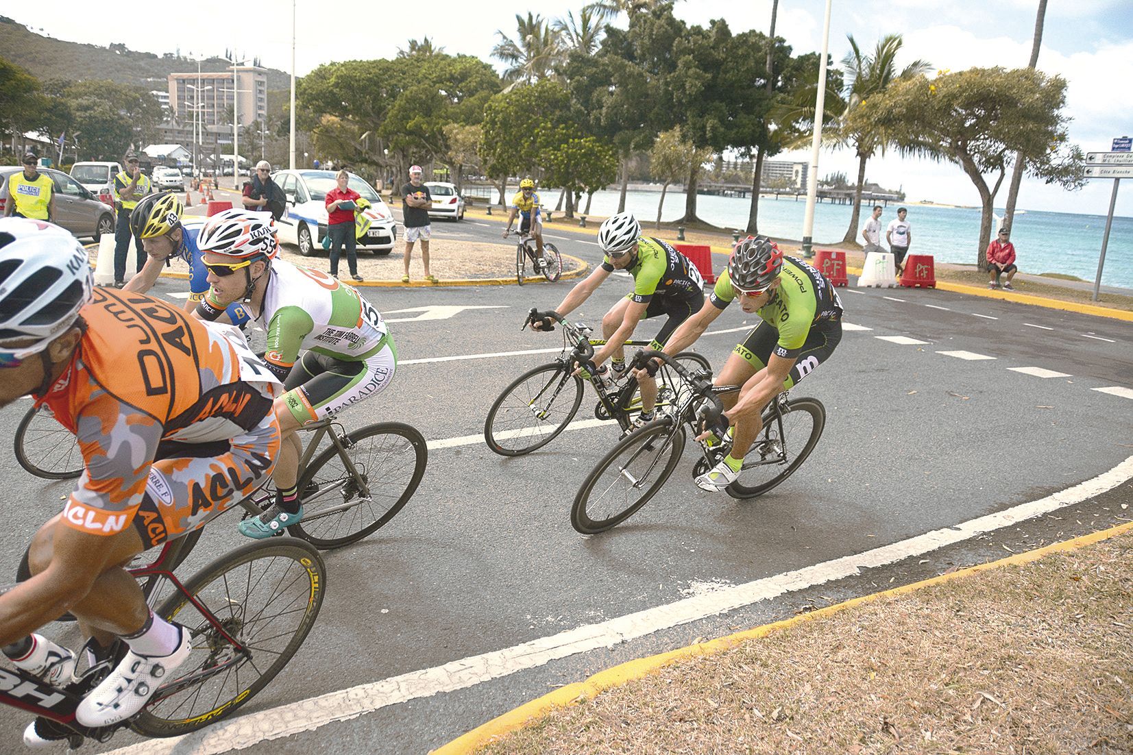 En lice dimanche lors des la course de 60 km de Mégarando, Arnaud Boucher (photo 1, à gauche), David Esposito (2), Jérémy Obozil (3) et David Schavits (4) sont des habitués des course de VTT sur le Caillou.