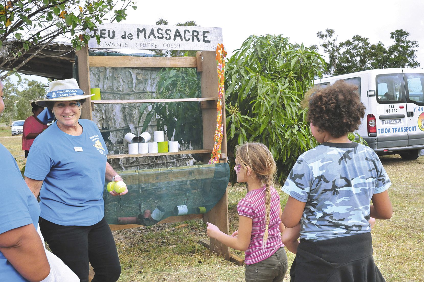 Les membres du KCO ouvraient deux à trois ateliers en même temps, de manière à varier les activités. Les enfants ont bénéficié de plusieurs lots grâce à de nombreux dons.