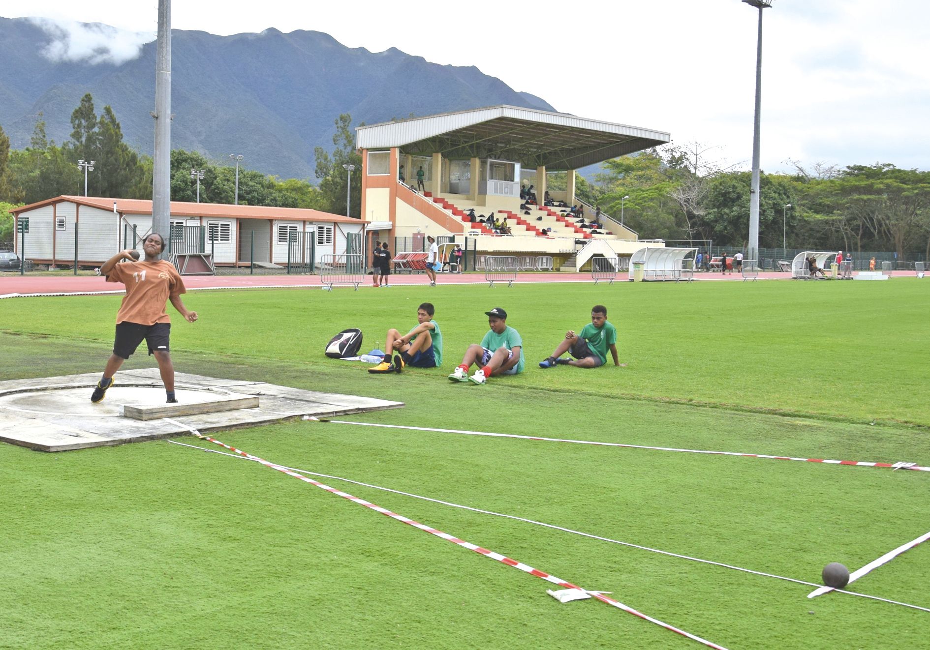 Les élèves ont été encadrés au cours de la journée par le responsable technique Renaud Boudiaf et ses collègues.