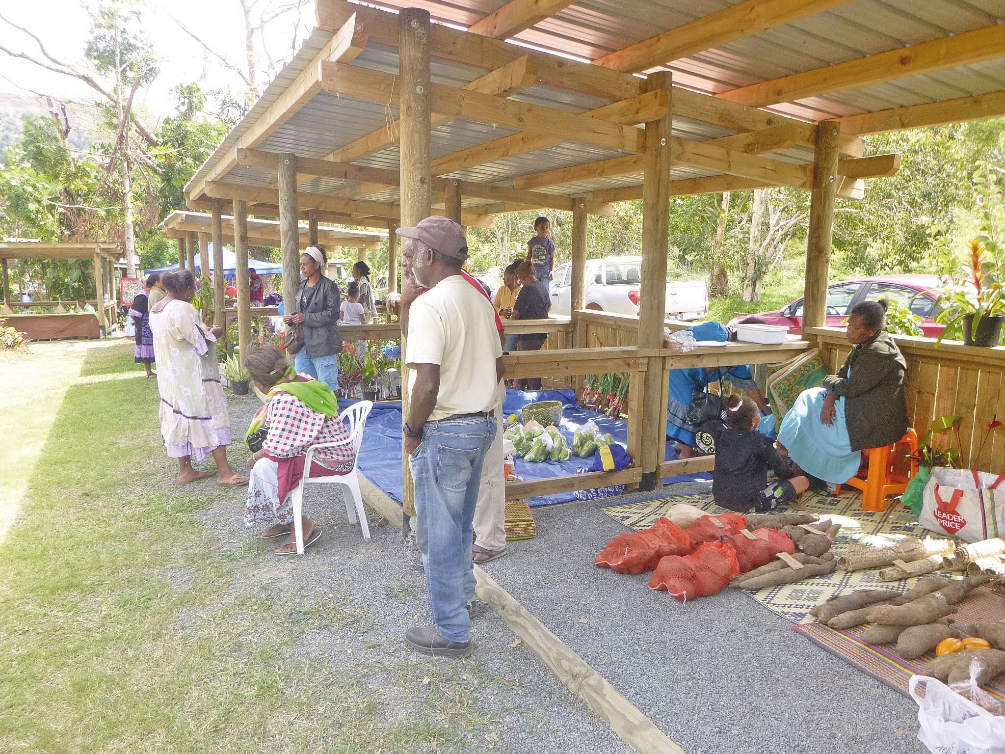 Des ignames, du tressage et même du cacao étaient  proposés dans les différents stands.