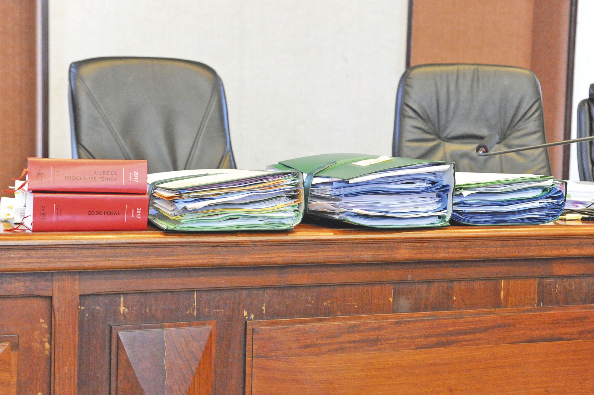 En sanglots, cette mère a eu le courage de témoigner. Dans le box, Maurice Nigaoura n’a jamais eu un regard pour elle ni un mot d’excuse.