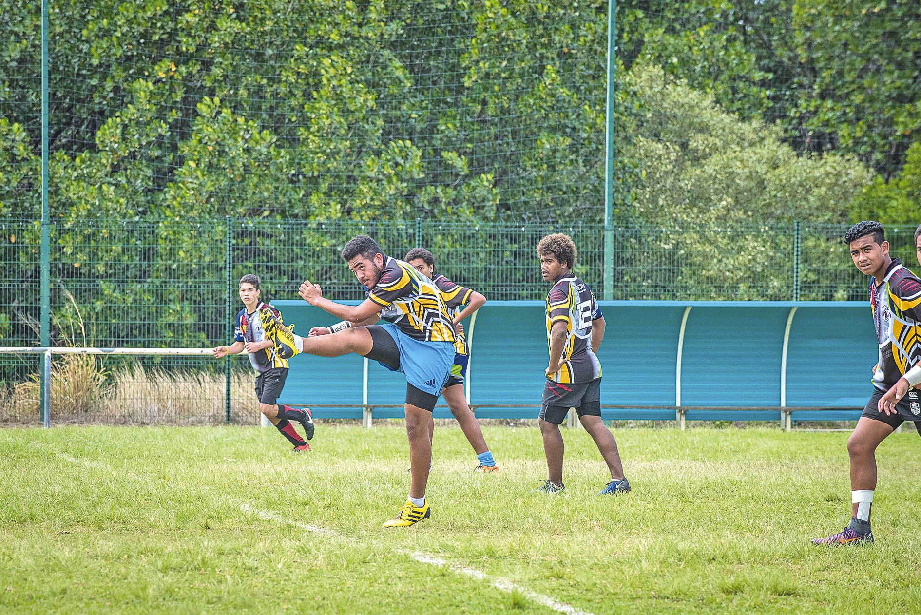 Le bassin Crec/URC Dumbéa a fini la matinée invaincu après deux parties disputées en U16. Le troisième match a vu l’Olympique/Mont-Dore faire match nul (12-12) avec Païta/Normandie.