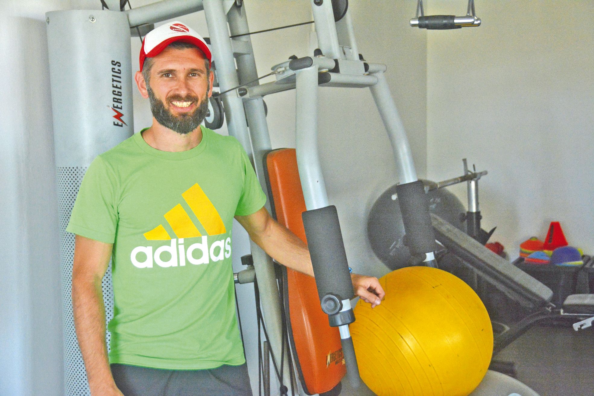 A la tête d’une salle de sport au Mont-Coffyn, Damien Boutellier est l’un des meilleurs traileurs du Caillou. Il estégalement le préparateur physique de l’équipe de rugby de Dumbéa.