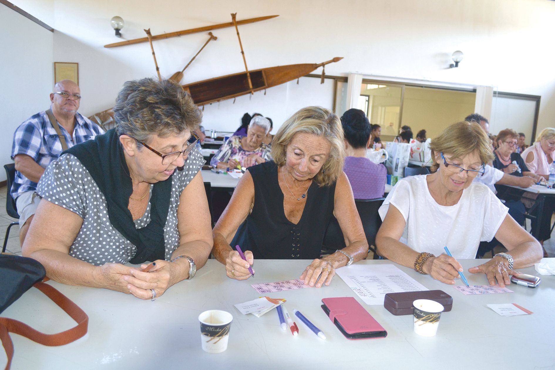 Le Lions club Mont-Dore organisait son deuxième loto de l’année à la mairie de Boulari, samedi après-midi. Une cinquantaine de personnes se sont prêtées au jeu, ce qui a permis à l’association de récolter environ 150 000 francs. « Cette somme financera no