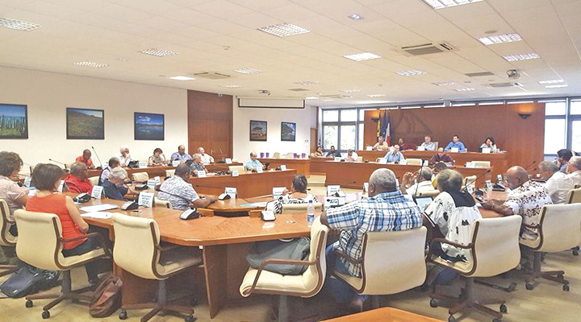 Le Cese était réuni, hier, au sein de l’hémicycle de la province Sud pour présenter son rapport.