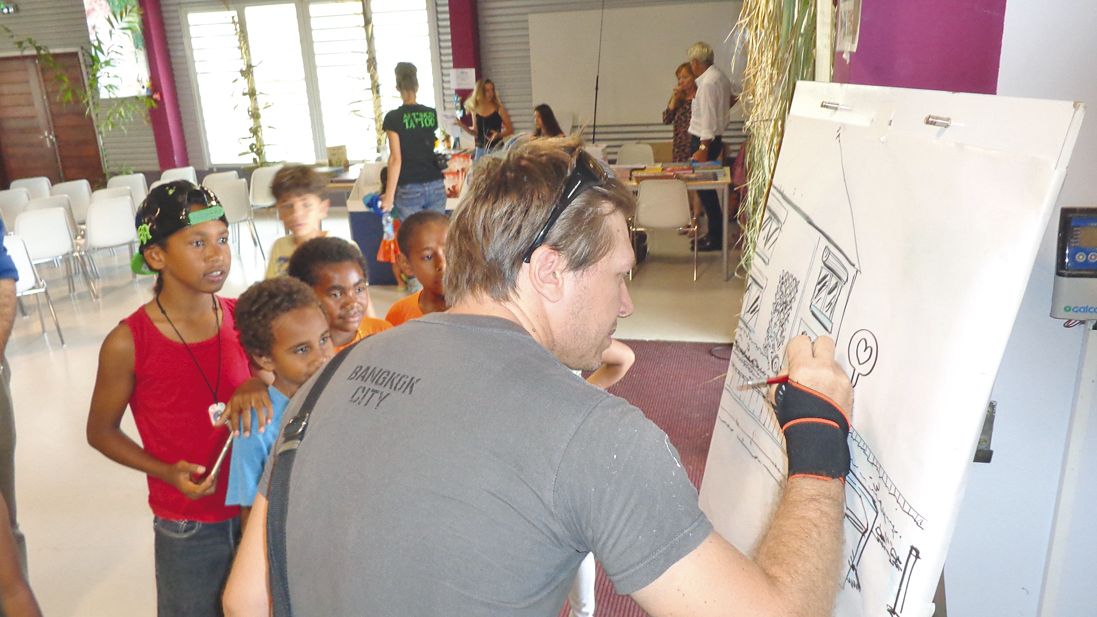 Niko n’a pas perdu la main et a fait quelques démonstrations de son  savoir-faire pour le plus grand plaisir des enfants.