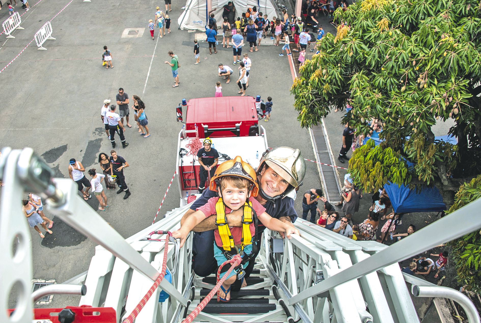 Mobilisés 24 heures/24, les pompiers de la caserne Lucien-Parent, en centre-ville, assurent aussi bien les urgences sur la capitale que l’animation lors des événements grand public à l’instar des très appréciés portes ouvertes et bal des pompiers.