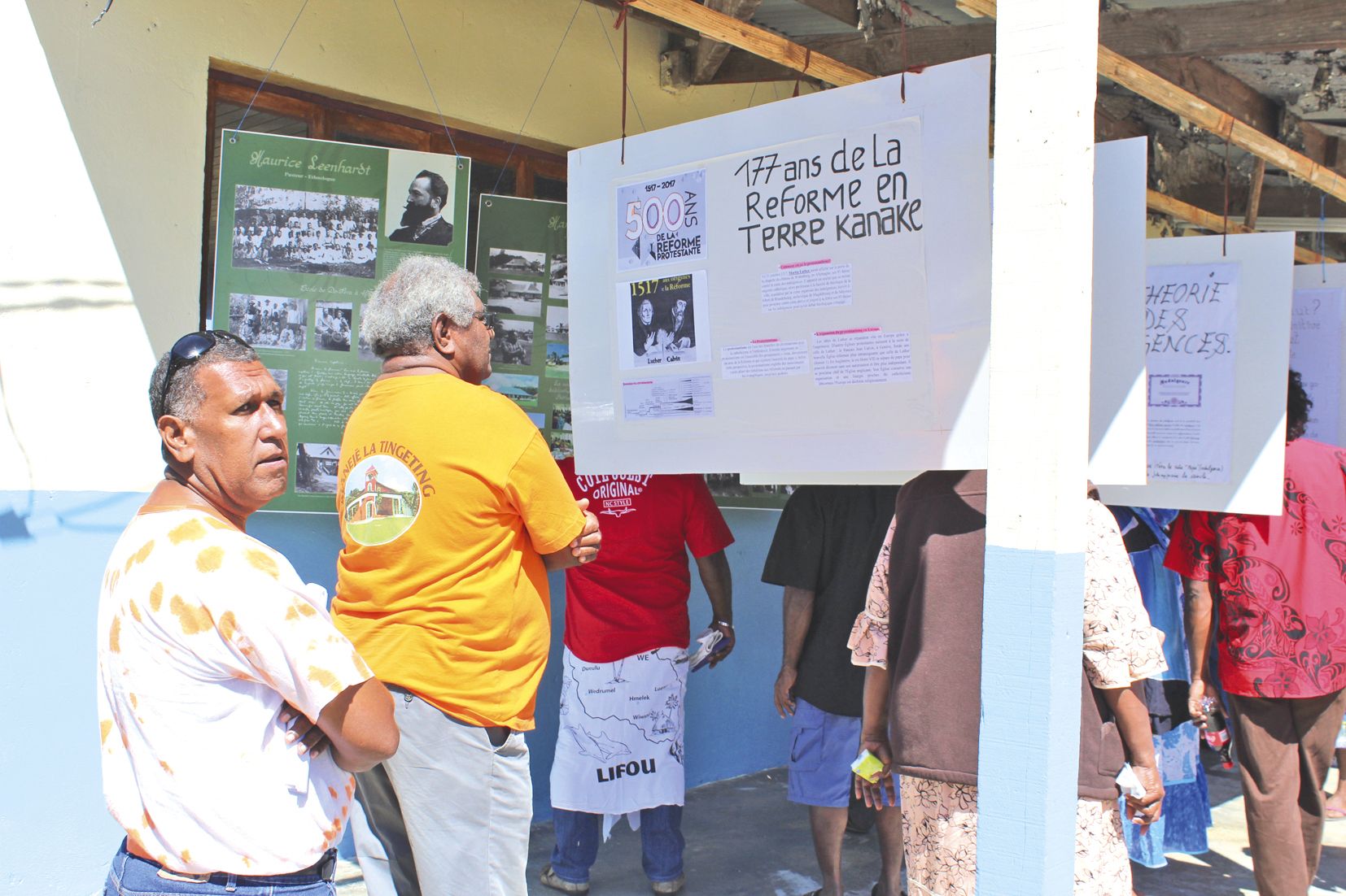 De nombreux fidèles ont apprécié les panneaux expliquant cet événement et l’histoire de l’EPKNC.