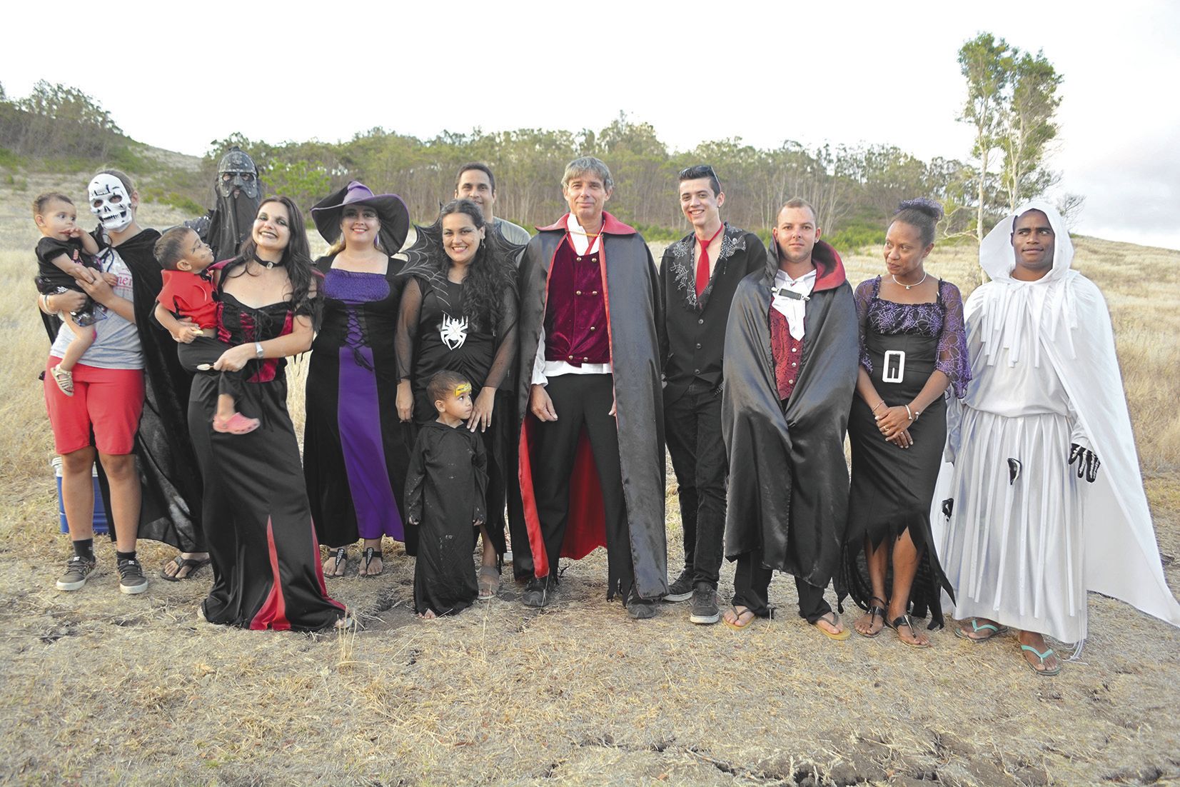 À entendre les commentaires unanimes des familles et des participants, cette manifestation a été une réussite totale. Les décors originaux, les jeux de lumières et autres accessoires dans la forêt, l’originalité des jeux proposés, le talent des animateurs