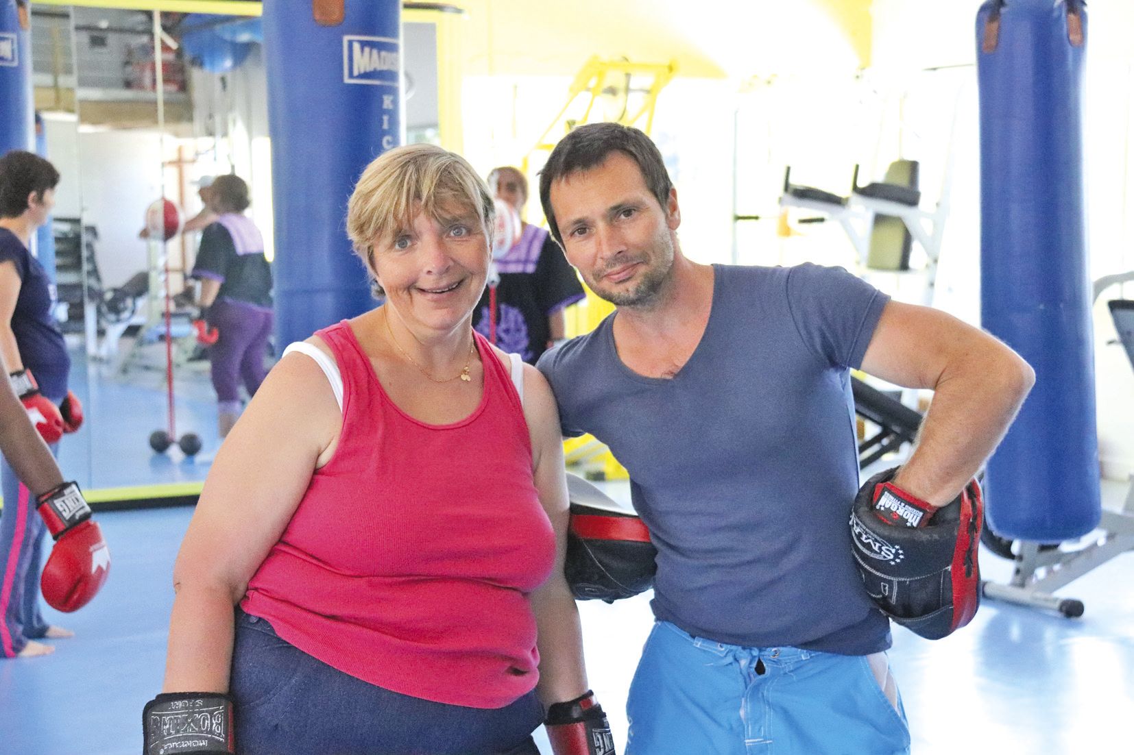 Conscient du rôle social que joue le sport, cela fait près de treize ans que Romuald Ruiz, le responsable du Fitness Club du Mont-Dore (à droite), reçoit des personnes handicapées dans son établissement. « L’idée, c’est de faire fi des différences et d’in