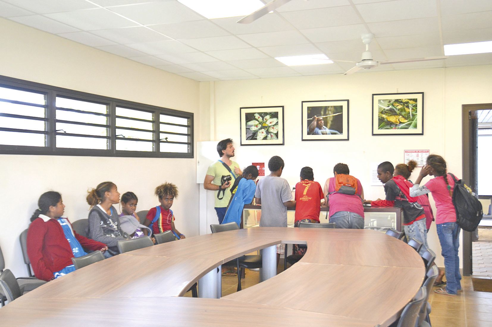 Les élèves de 6e des trois collèges ont pu découvrir les portraits effectués par leurs  camarades de La Roche dans le cadre d’un projet autour de la photographie, porté par l’enseignant documentaliste Arnaud Biaujaud. Un vernissage devrait d’ailleurs suiv