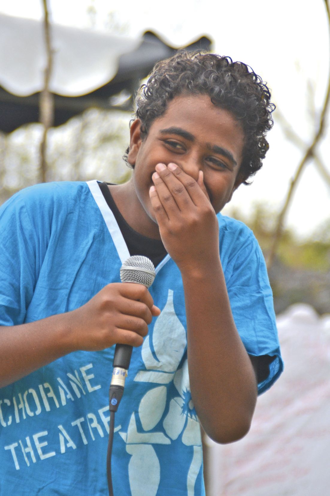 Marcel, de Wabao, élève de 4e, a assuré le show malgré  la timidité qu’il partage avec les autres jeunes.