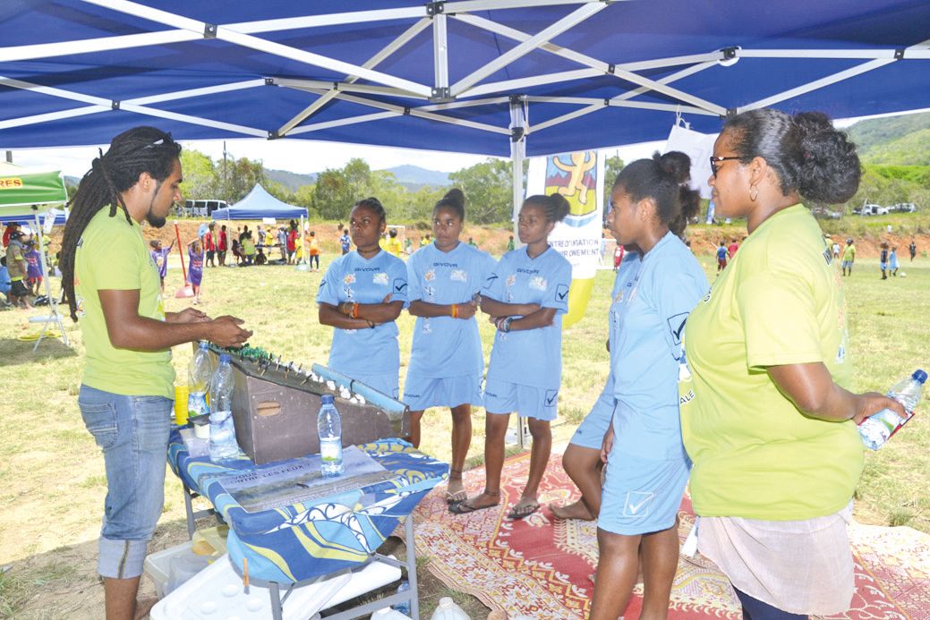 « J’ai senti les jeunes très intéressés par les conséquences des feux, peut-être parce que c’est un sujet d’actualité. Grâce à la maquette, ils se rendent bien compte de ce qui se passe au niveau du sol », déclare Yoan, animateur pour le CIE  (Centre d’in