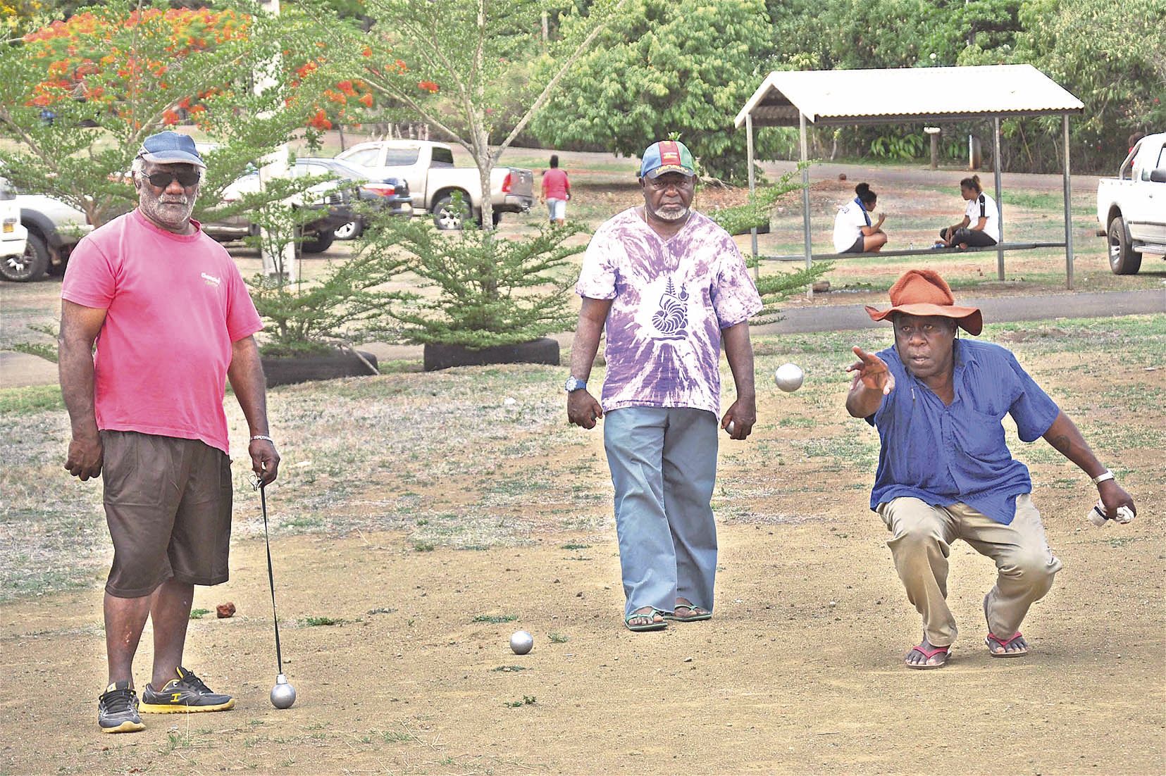 Onze équipes se sont rencontrées à la pétanque. Les deux sortants de poules et les deux sortants de matches de barrage ont disputé les phases finales.