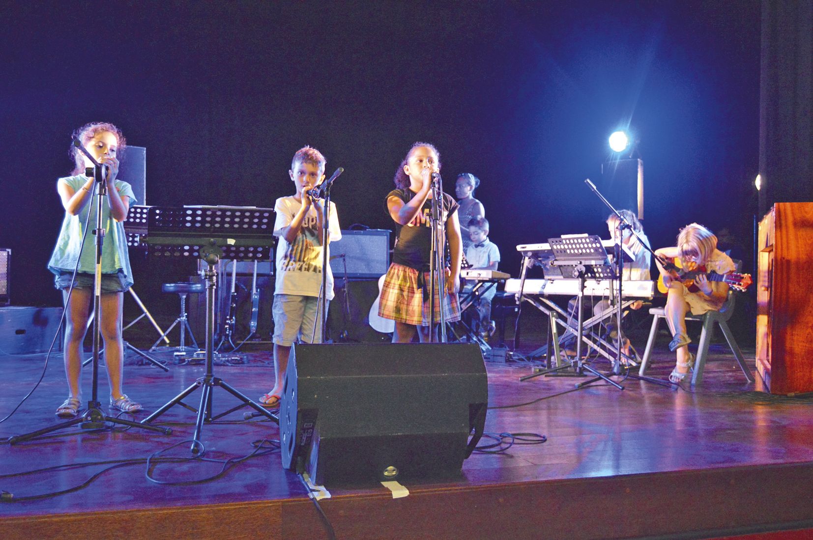 Les petits élèves de l’initiation « sur [leur] route » musicale. Ils ont interprété le tube de Black M.