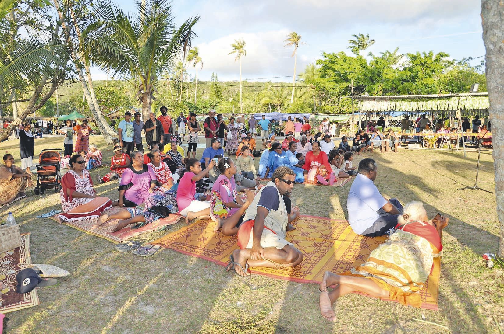 La plage Gurejele sur la baie de Mebuet était bondée de monde dimanche. Toutes les familles de l’île semblaient s’être donné rendez-vous pour cette première édition qui a plu à tous les âges.