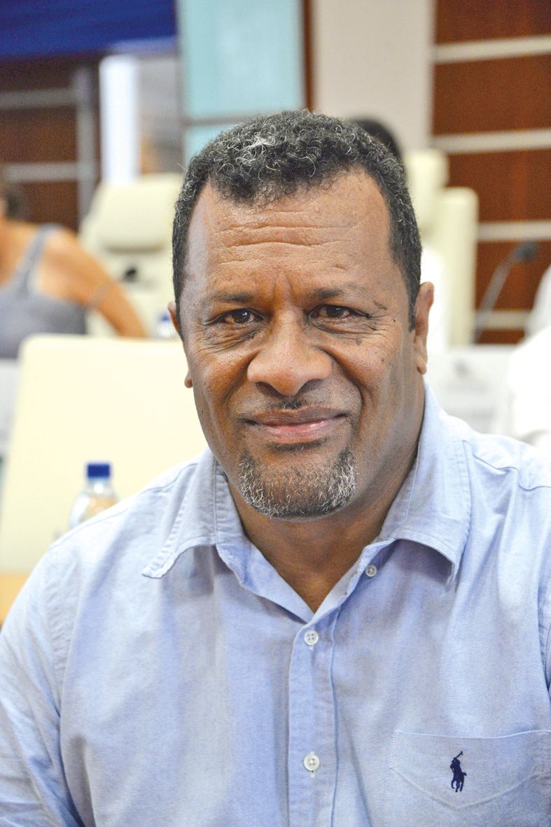 Didier Poidyaliwane(Union calédonienne)