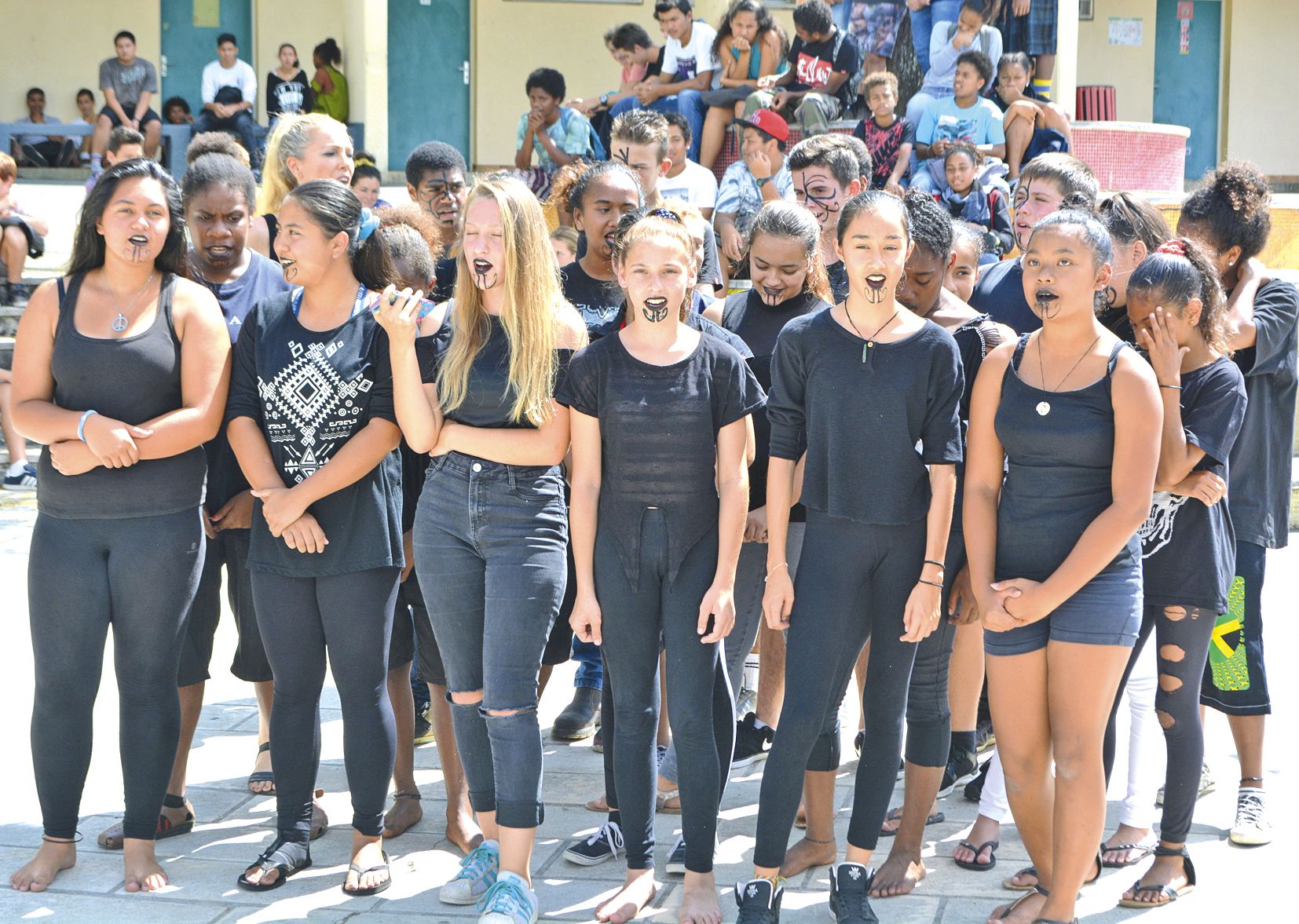 L’hymne national néo-zélandais (notre photo) ou encore le haka, présentés par les élèves de 4e de la section euro, ont impressionné les spectateurs.