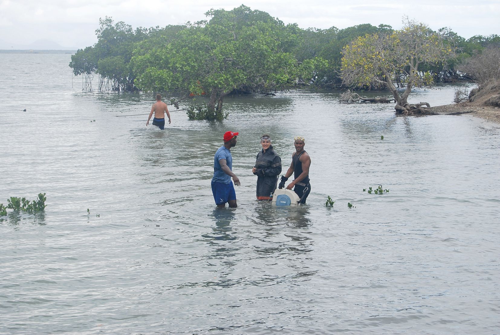 Une des épreuves originales aura été le parcours de  recherche en milieu marin. Un binôme devait effectuer un parcours dans l’eau avec des passages dans les palétuviers tout en étant reliés par une ligne de vie spéciale :  un enrouleur de tuyau d’arrosage