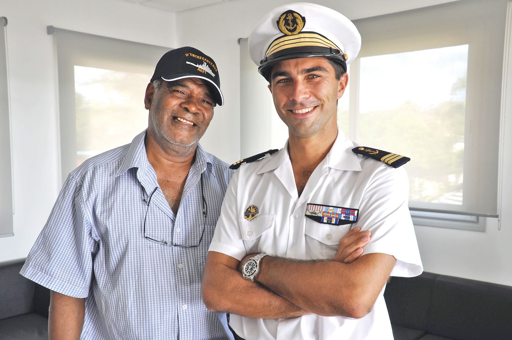 La commune devrait très prochainement devenir la marraine du B2M D’Entrecasteaux. Une signature qui ravit Damien Deshaix, nouveau commandant de l’équipage, et Pierre Ngaiohni, maire de Maré.