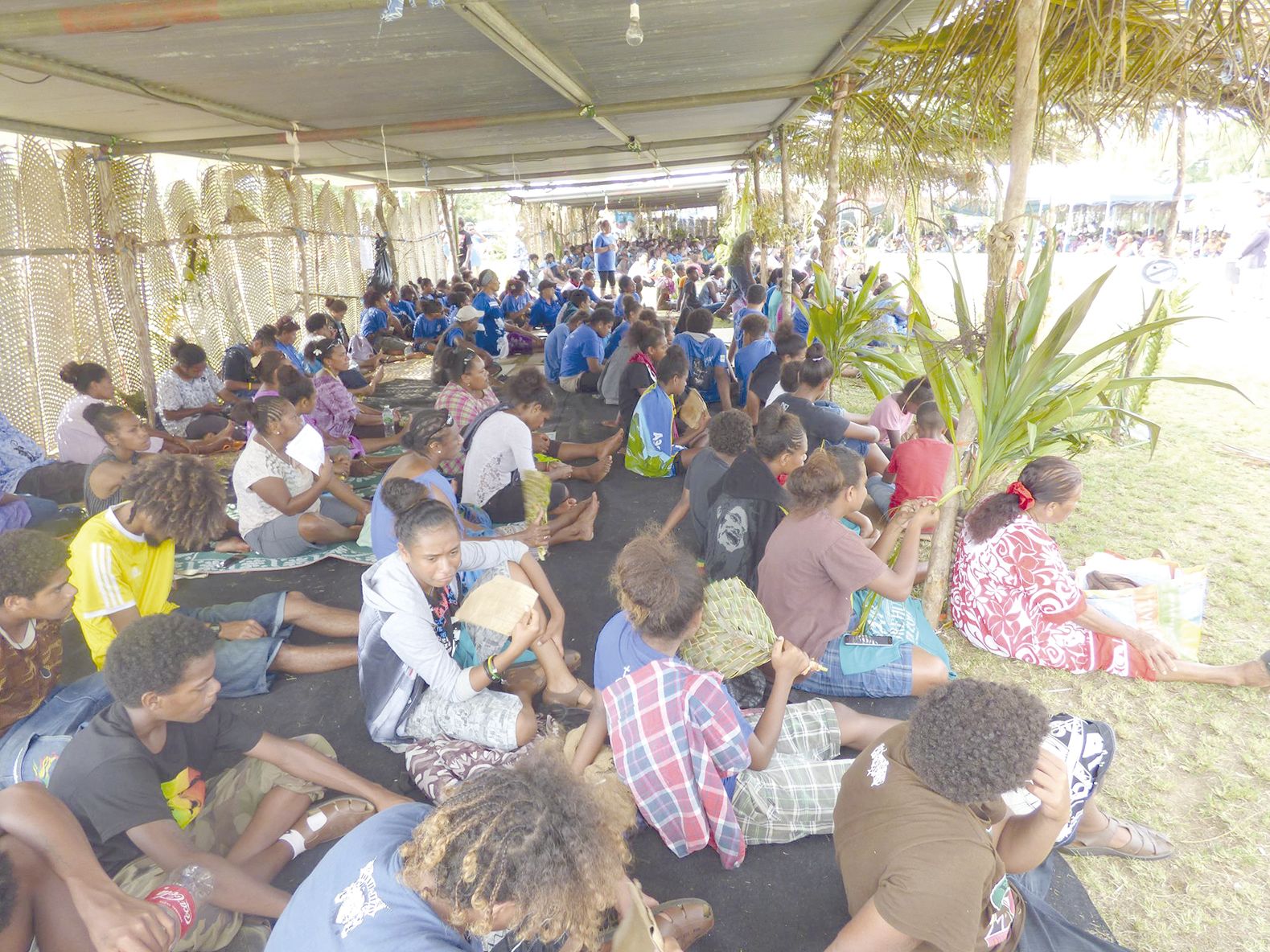 Chaque soir, des veillées sont organisées jusqu’à 22 heures. Les jeunes peuvent échanger sur différents thèmes.