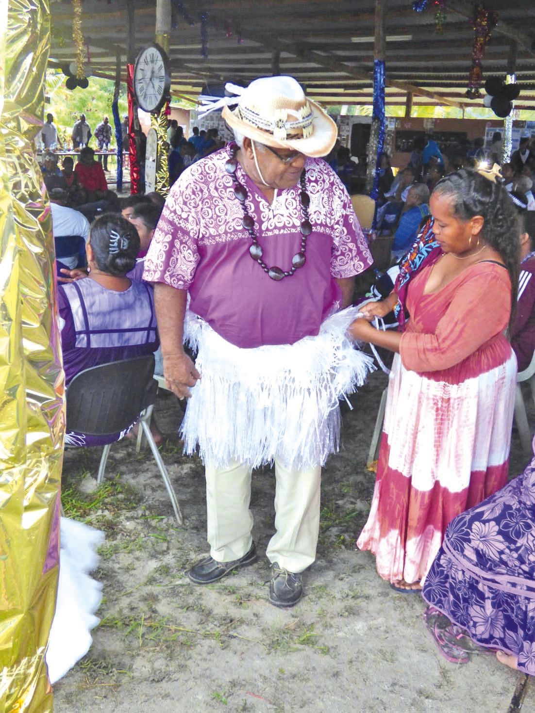 Les descendants de Fidji se sont vus paré d’ornements  traditionnels.