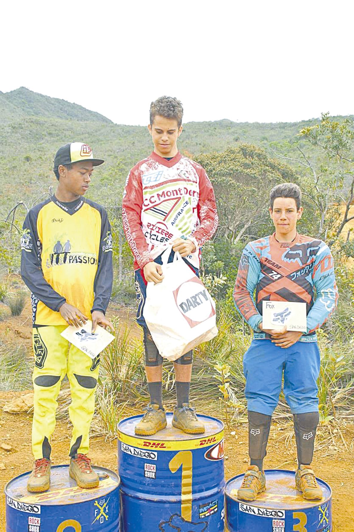 Nathan et Mathis ont respectivement terminé deuxièmeet premier des derniers championnats de descente.