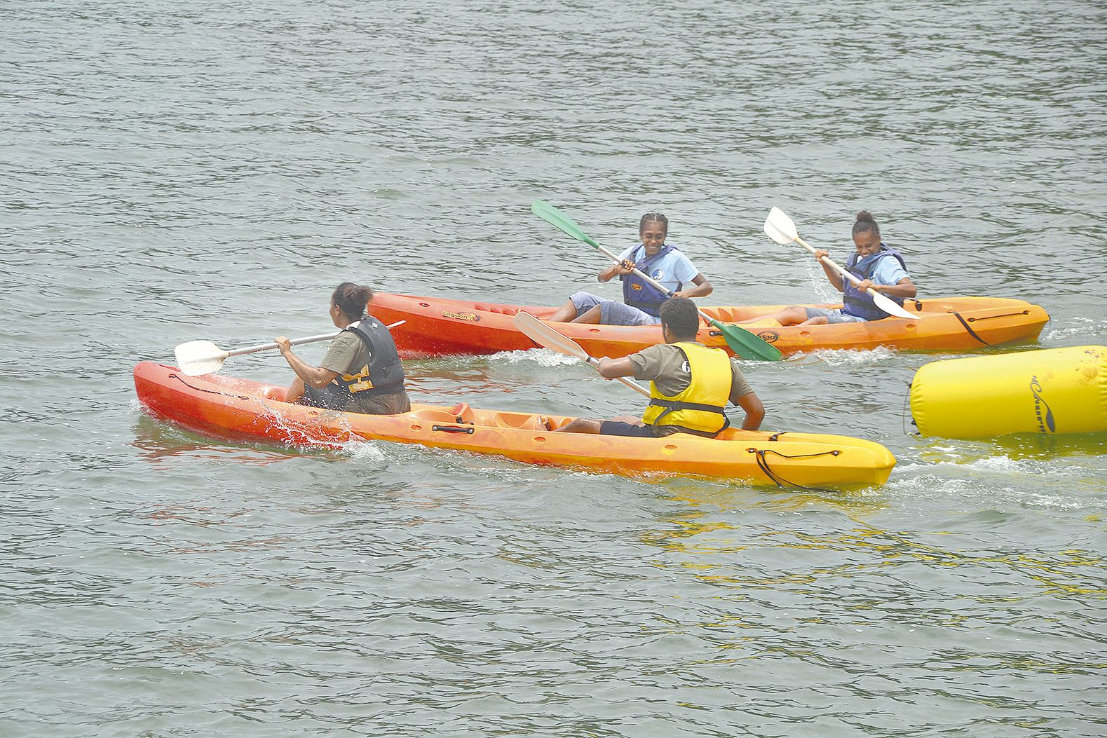 Le kayak, une épreuve de précision et d’endurance chronométrée. Tendo s’est illustrée en décrochant la première place. Wétipo arrive seconde, suivie de Ouenjick.